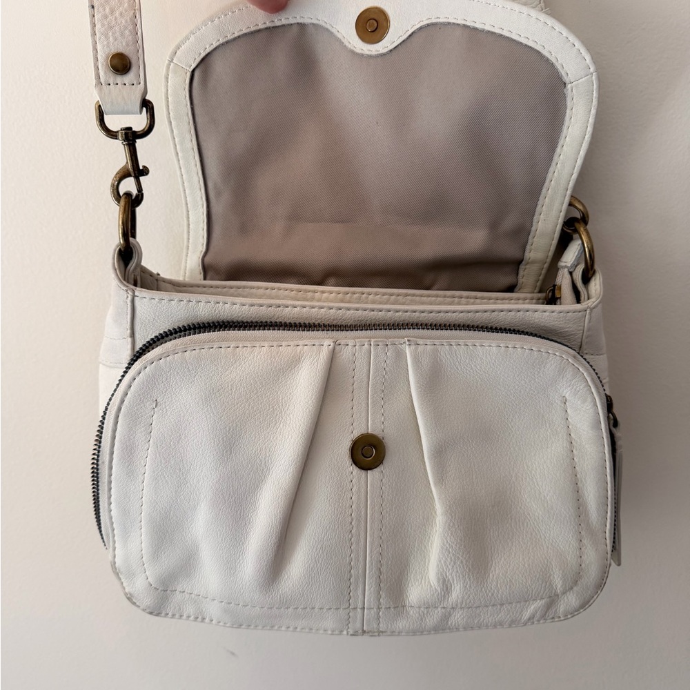 American Leather Co. Marino Crossbody Bag Cream - Picture 6 of 10